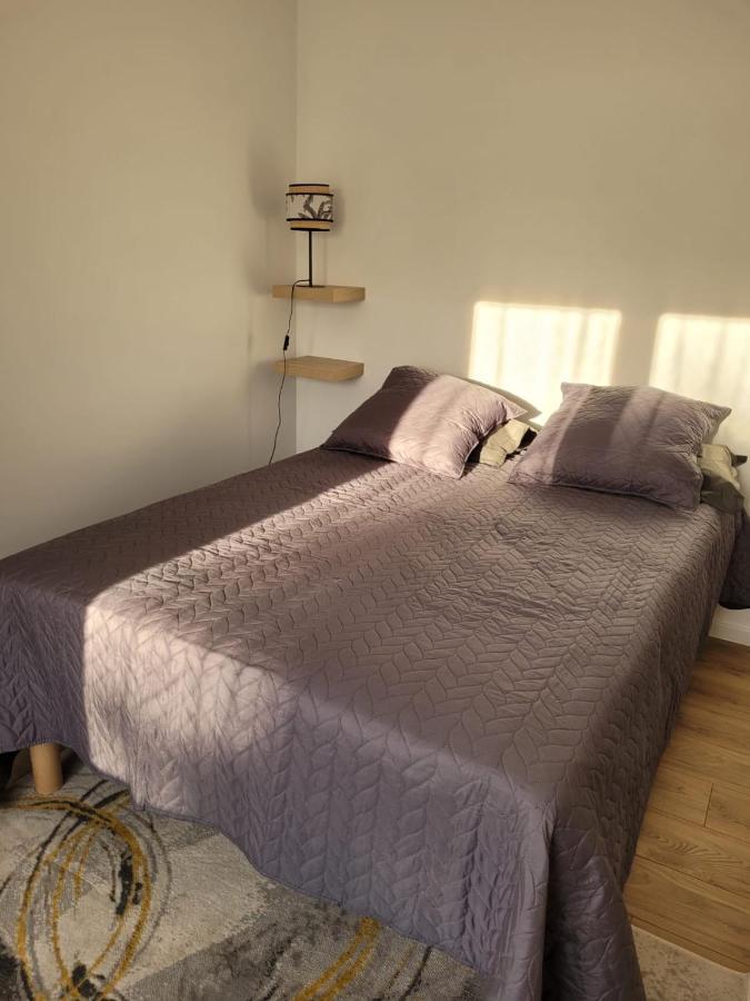 : Le In Et Off Apartment *